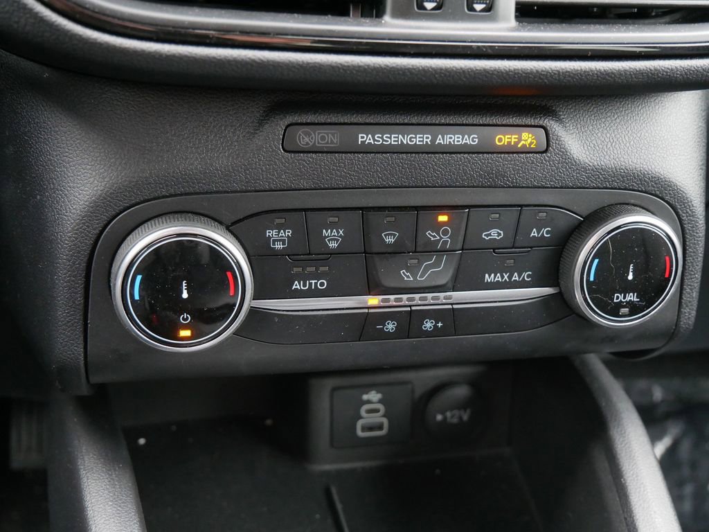 Certified 2025 Ford Escape ST-Line AWD/4WD image 23