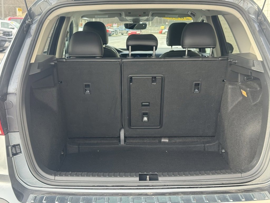 Used 2023 Volkswagen Taos SE w/ Panoramic Sunroof Package image 42