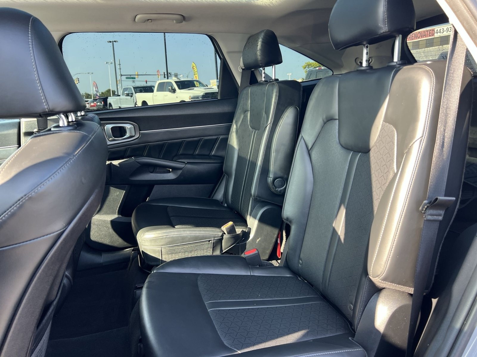 Used 2022 Kia Sorento SX AWD/4WD image 25