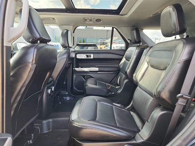 Certified 2024 Ford Explorer Limited w/ Limited Technology Package AWD/4WD image 13