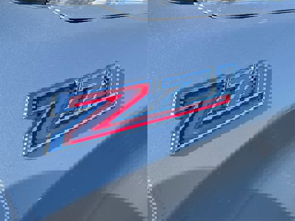 Used 2021 Chevrolet Silverado 1500 RST image 13