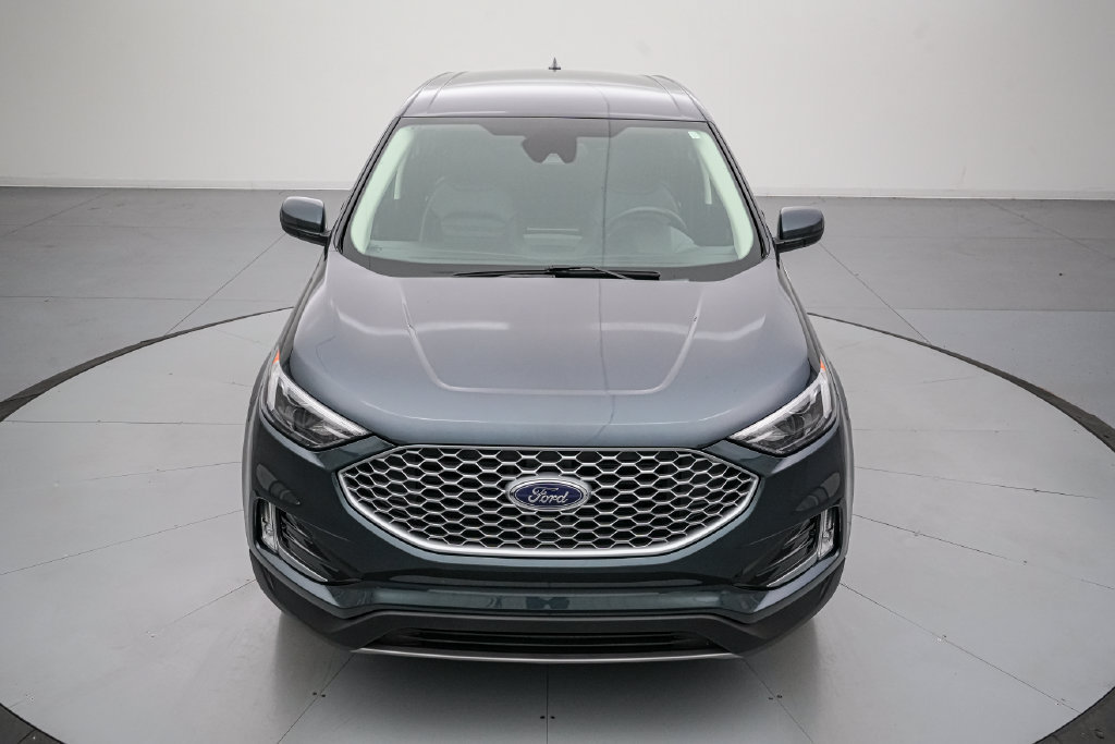 Certified 2024 Ford Edge SEL w/ Convenience Package AWD/4WD image 9