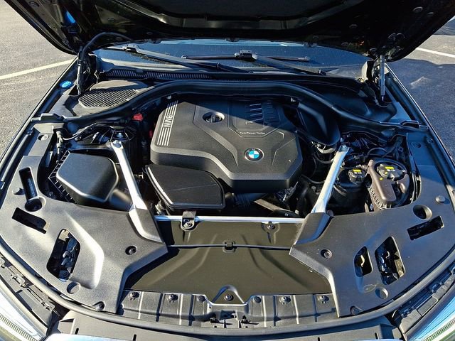 Used 2021 BMW 530i xDrive w/ Premium Package image 32