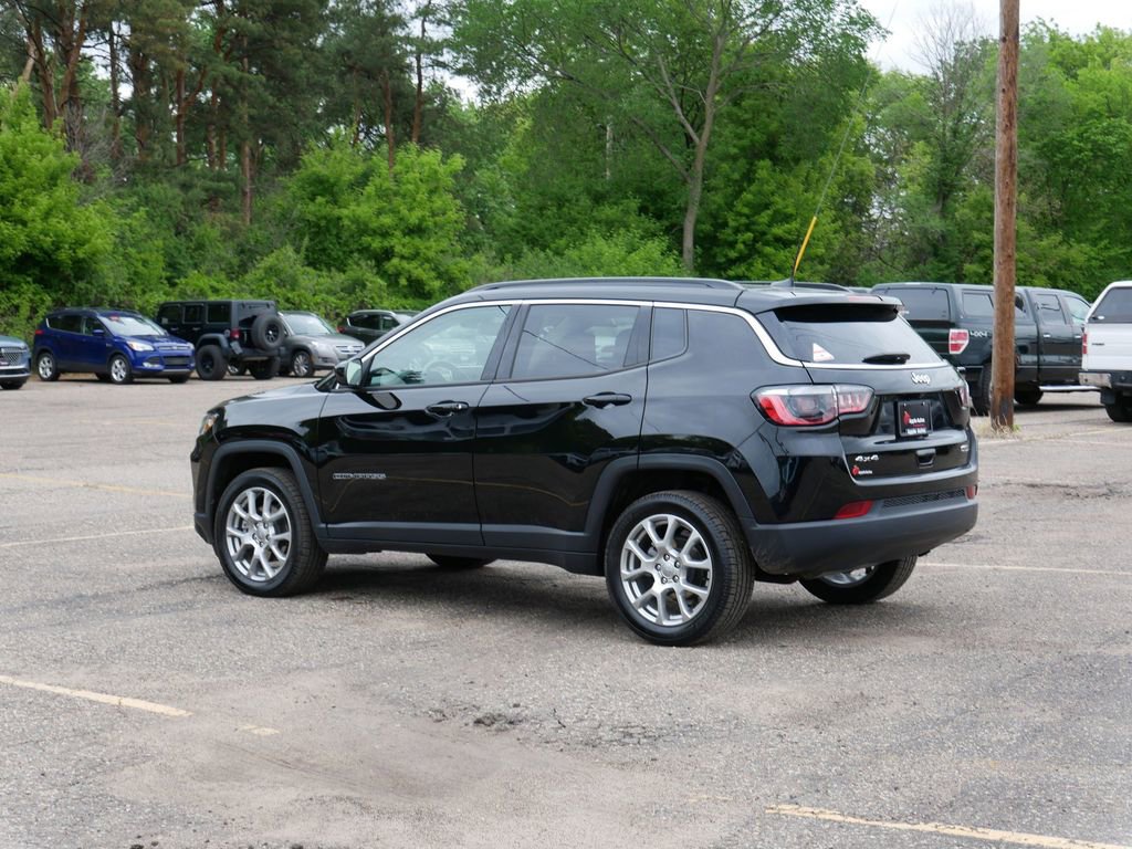 Used 2022 Jeep Compass Latitude AWD/4WD image 4
