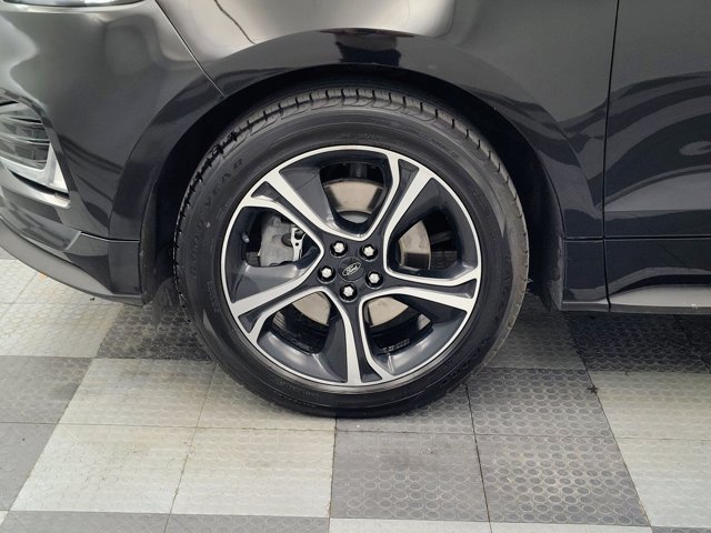 Certified 2019 Ford Edge ST w/ Convenience Package AWD/4WD image 14