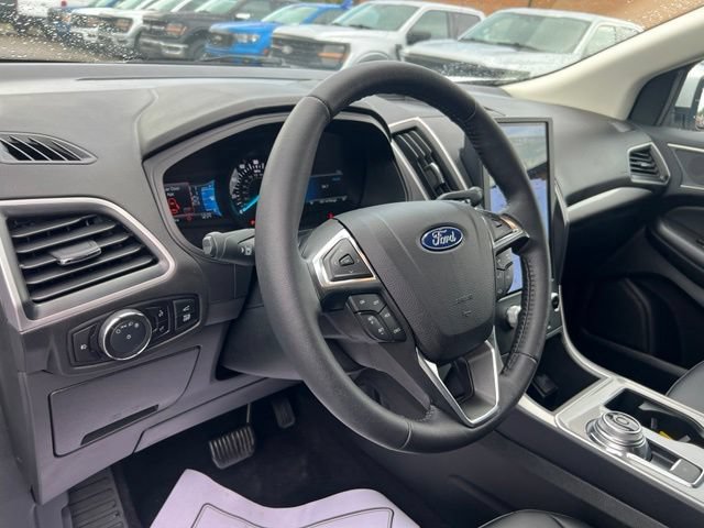 Certified 2024 Ford Edge SEL w/ Convenience Package AWD/4WD image 7