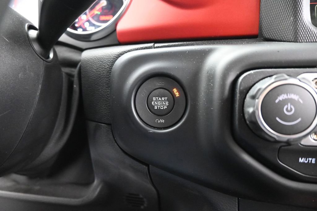 Used 2019 Jeep Wrangler Unlimited Rubicon AWD/4WD image 16