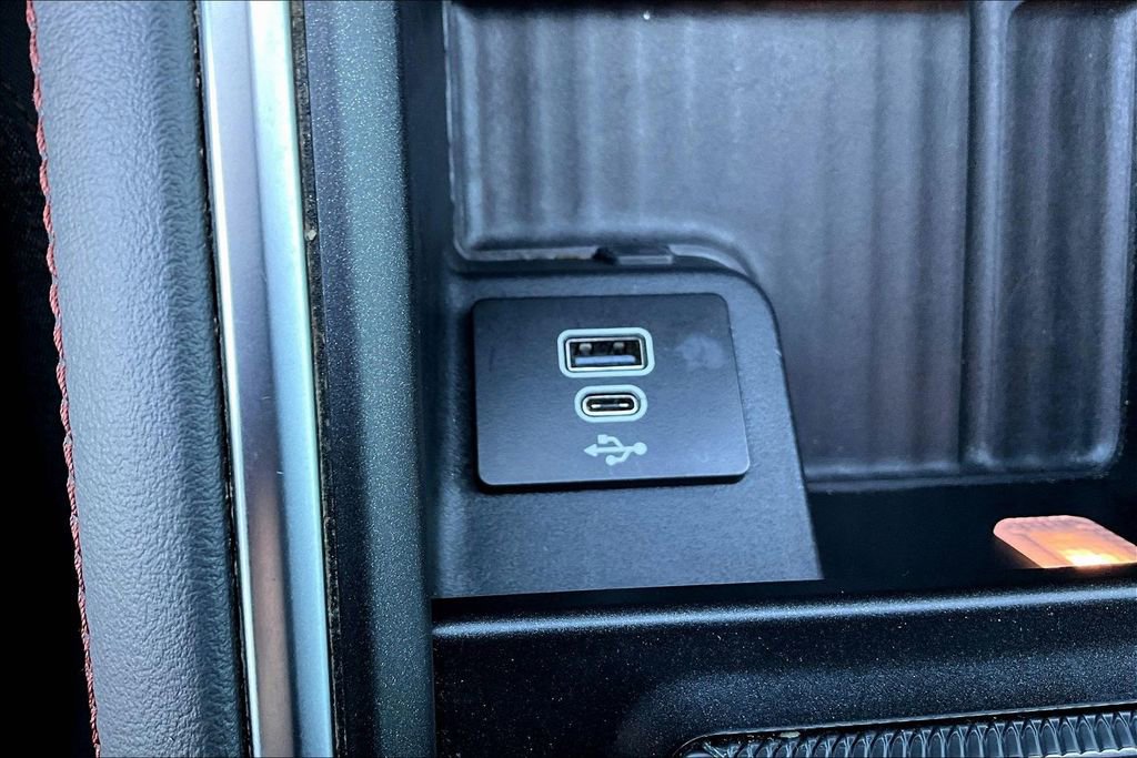 Certified 2025 Ford Expedition Active AWD/4WD image 16