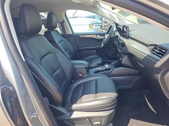 Certified 2022 Ford Escape Titanium w/ Class II Trailer Tow Package image 22