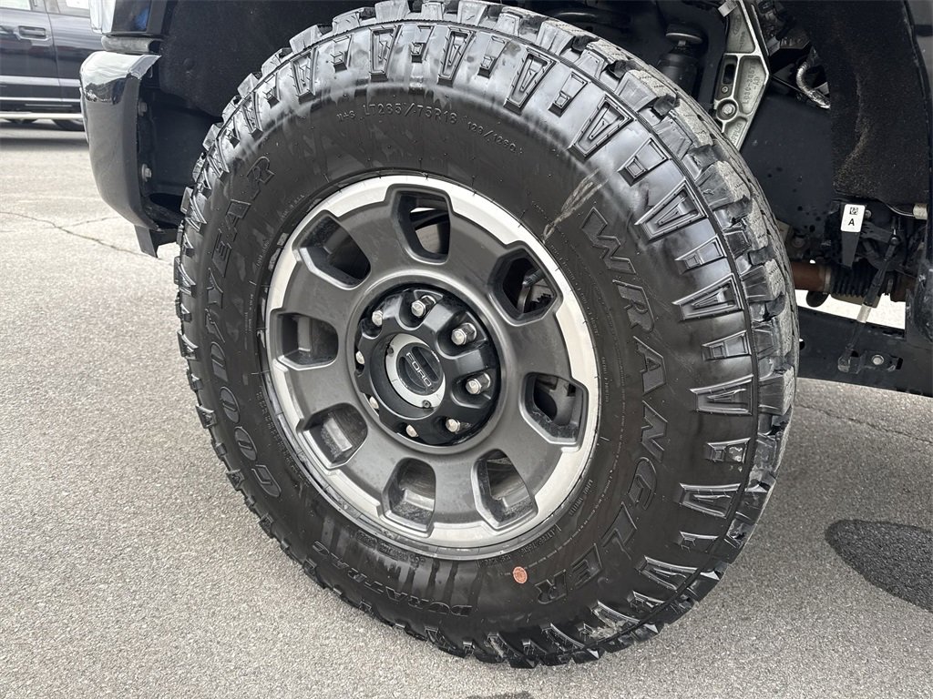 Certified 2024 Ford F350 Platinum w/ Tremor Off-Road Package image 8