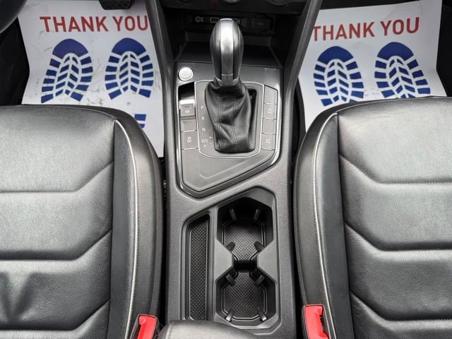 Used 2018 Volkswagen Tiguan SEL Premium FWD image 28