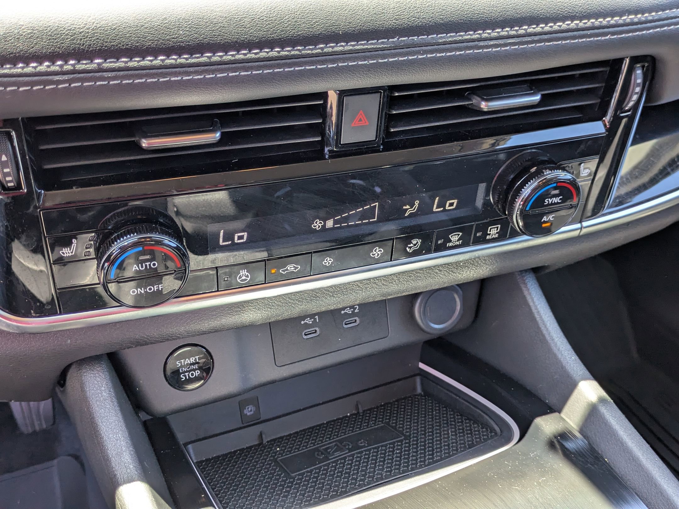 Used 2024 Nissan Rogue SL FWD image 24