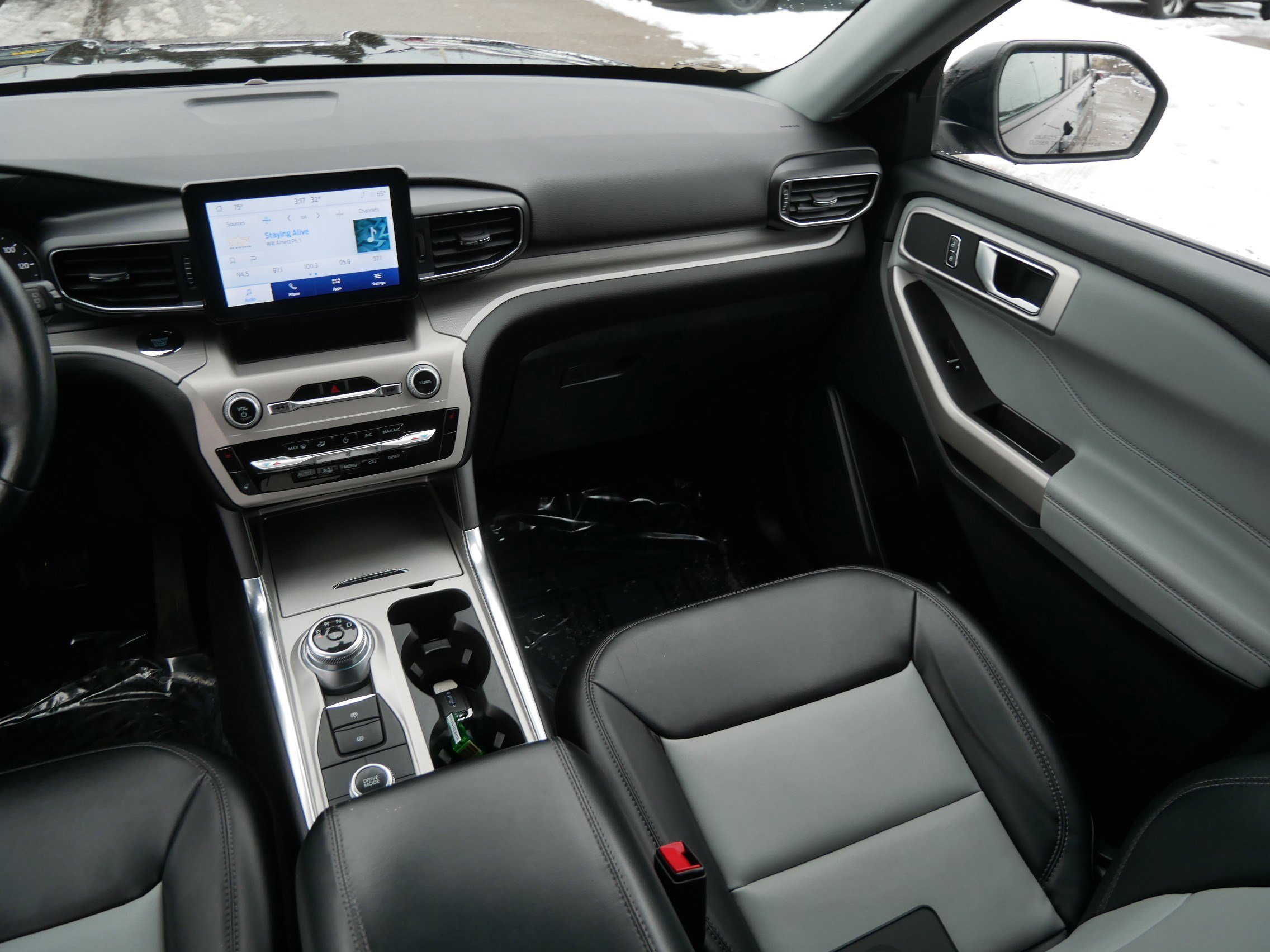 Certified 2023 Ford Explorer XLT w/ Equipment Group 202A image 19