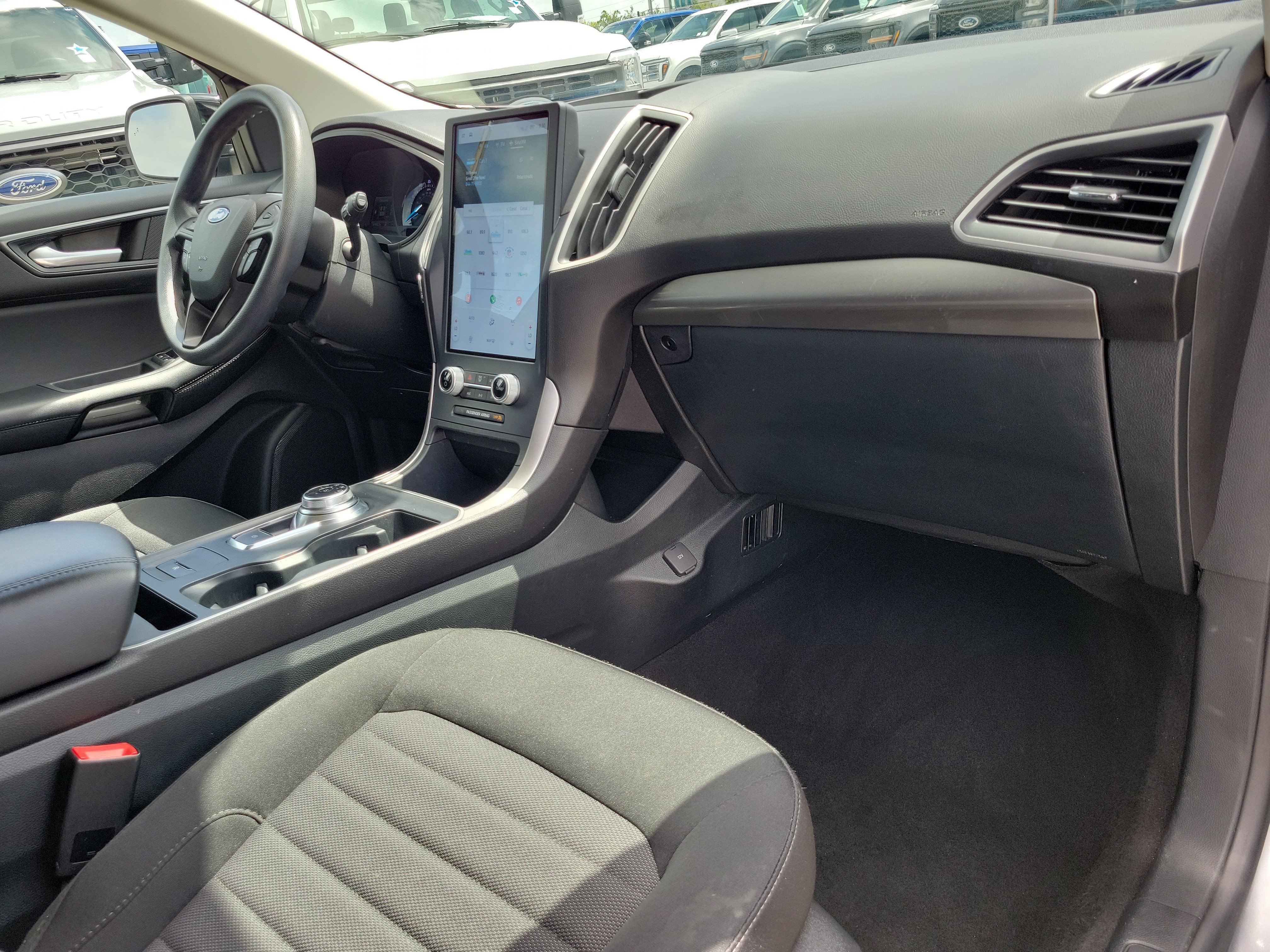 Certified 2022 Ford Edge SE w/ Black Appearance Package AWD/4WD image 18