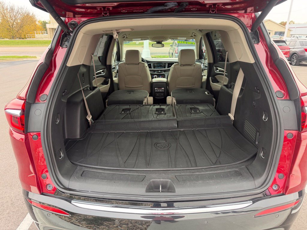 Used 2018 Buick Enclave Premium w/ Trailering Package FWD image 28