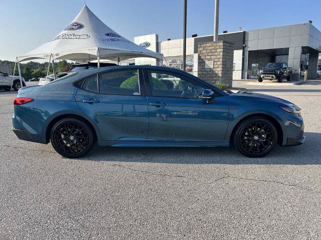 Used 2026 Toyota Camry SE w/ Convenience Package FWD image 3