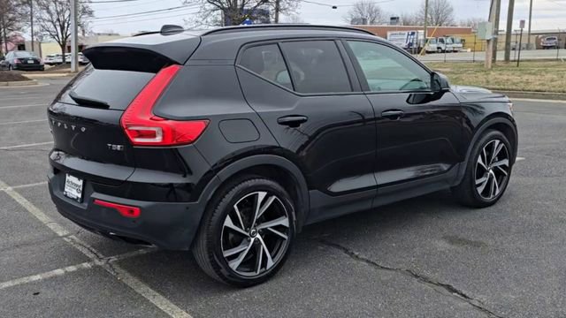Used 2019 Volvo XC40 T5 R-Design image 6
