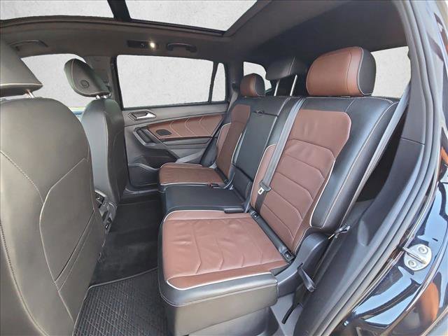 Used 2024 Volkswagen Tiguan SEL R-Line w/ MDO Package, Two-Row AWD/4WD image 19