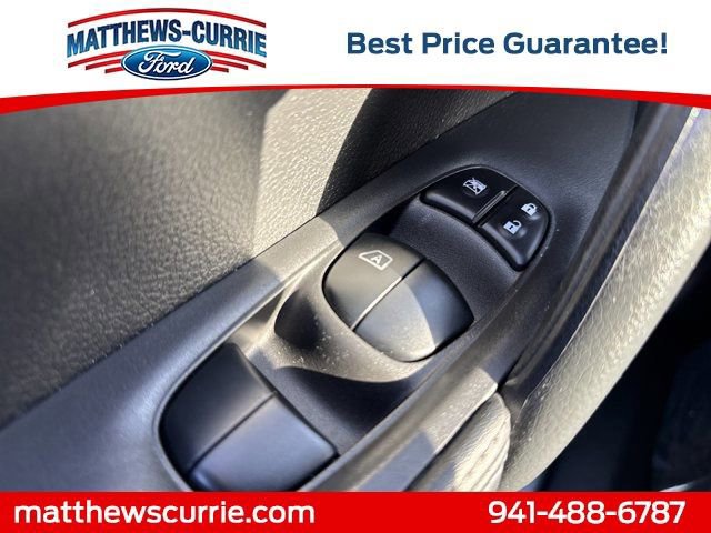 Used 2020 Nissan Rogue Sport S image 24