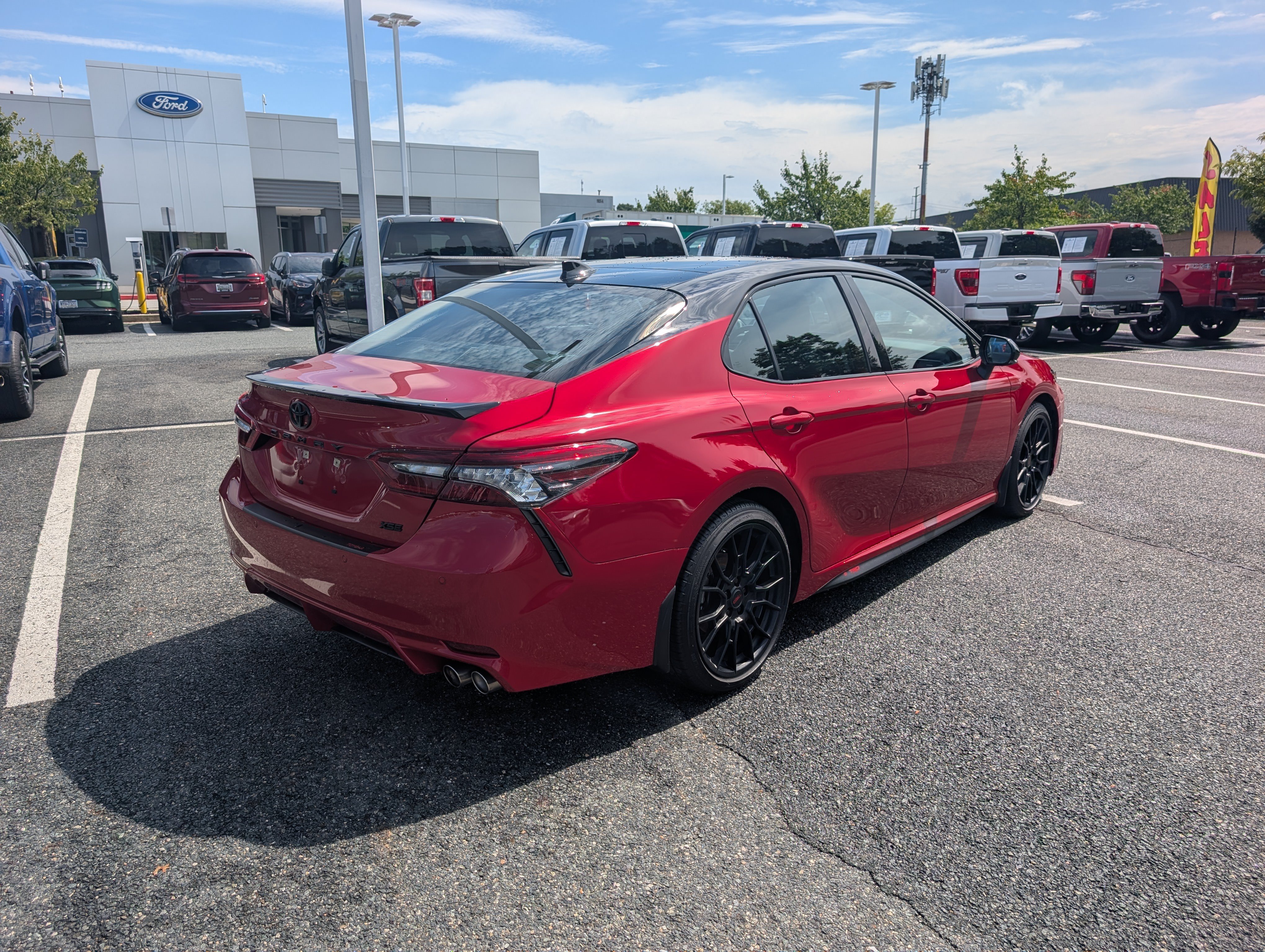 Used 2021 Toyota Camry XSE w/ TRD Appearance Package (TMS) FWD image 3