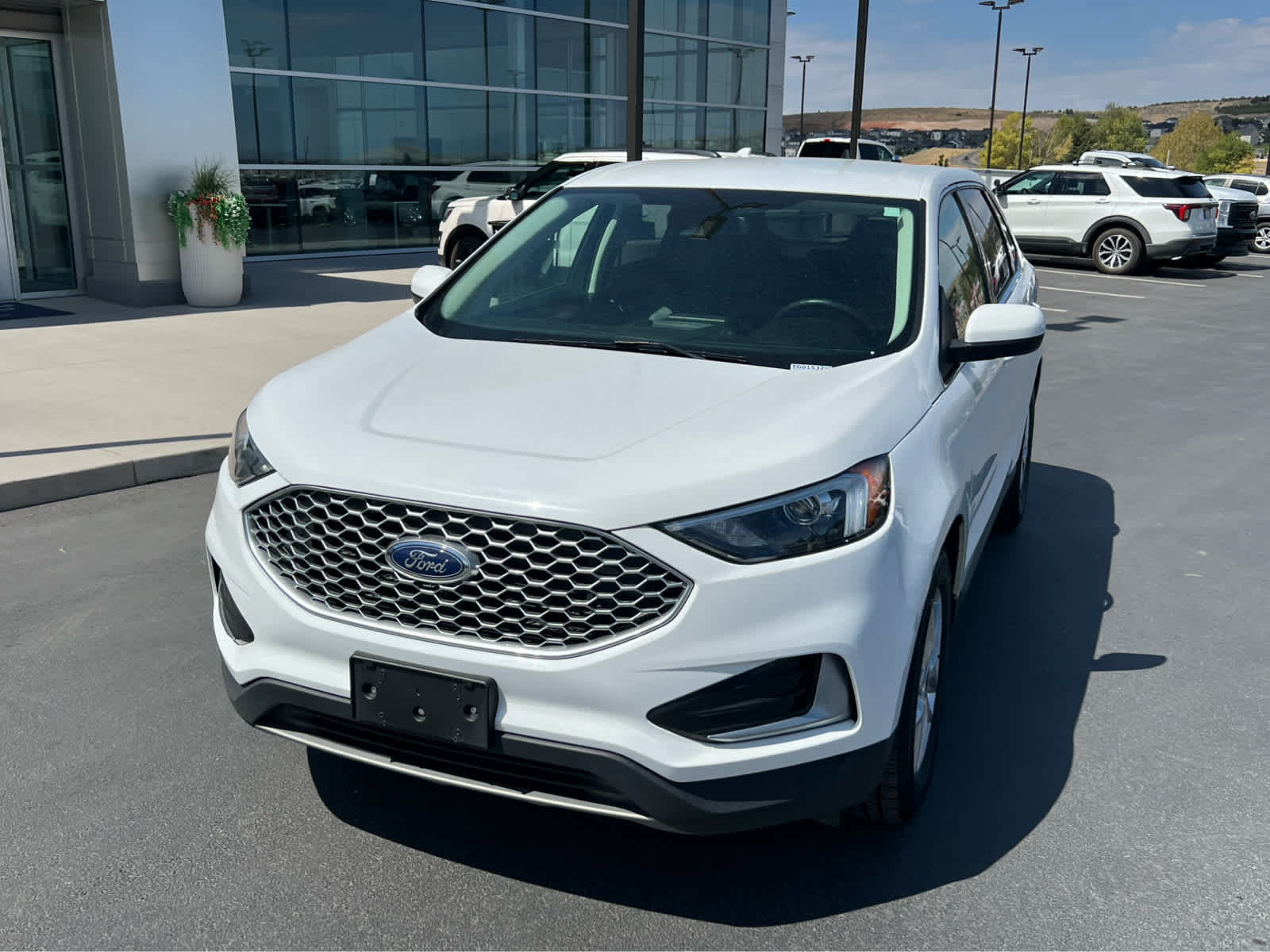 Certified 2024 Ford Edge SEL AWD/4WD image 2