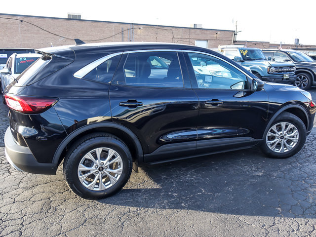 Certified 2023 Ford Escape Active AWD/4WD image 7