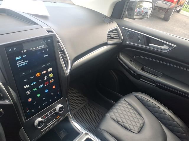 Certified 2024 Ford Edge Titanium w/ Equipment Group 301A image 20