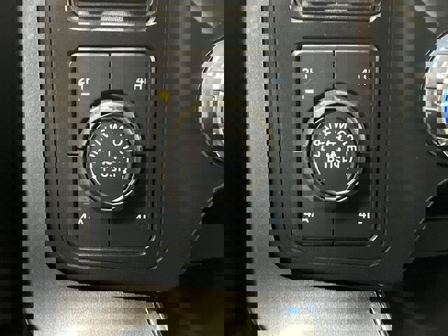 Certified 2023 Ford F150 Lariat w/ Equipment Group 502A High image 21