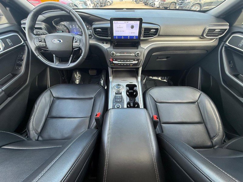 Certified 2020 Ford Explorer XLT w/ Equipment Group 202A image 16