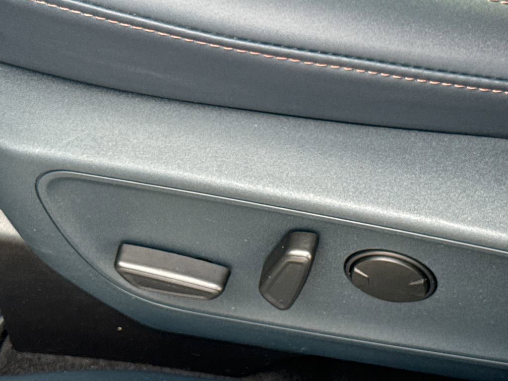 Certified 2024 Ford Maverick Lariat w/ FX4 Off-Road Package image 26