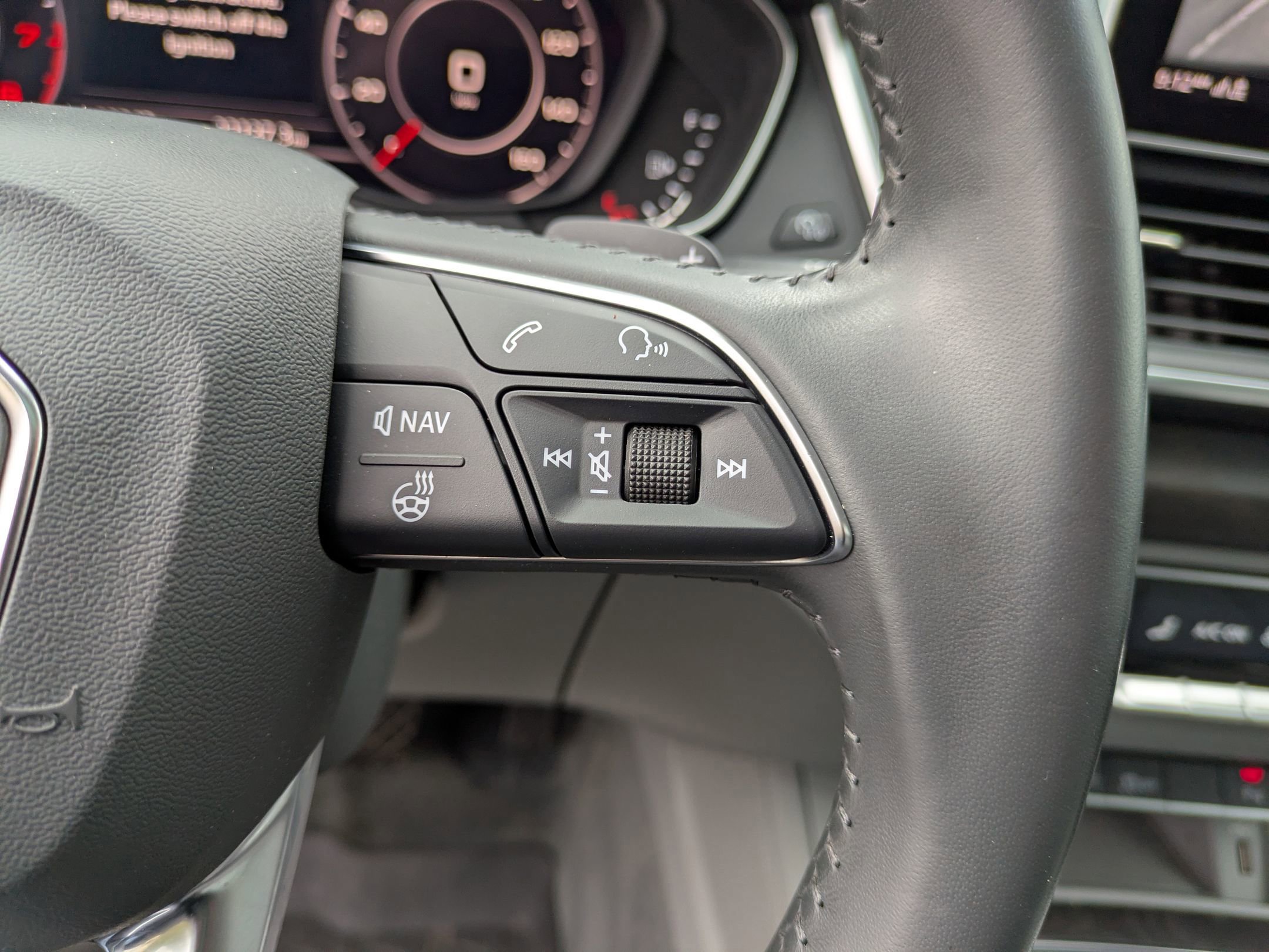 Used 2020 Audi Q5 2.0T Premium Plus w/ Premium Plus Package image 19