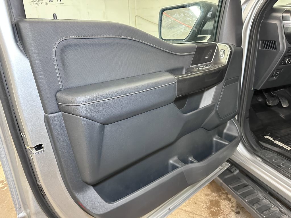 Certified 2022 Ford F150 XLT w/ Equipment Group 302A High image 26