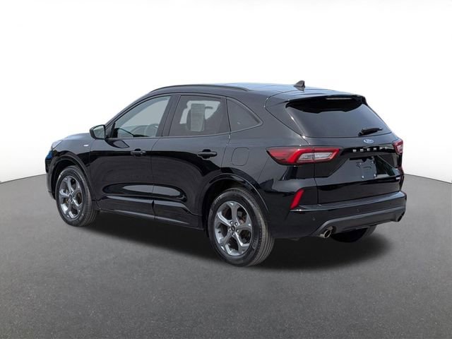 Certified 2023 Ford Escape ST-Line w/ Tech Pack #1 AWD/4WD image 4
