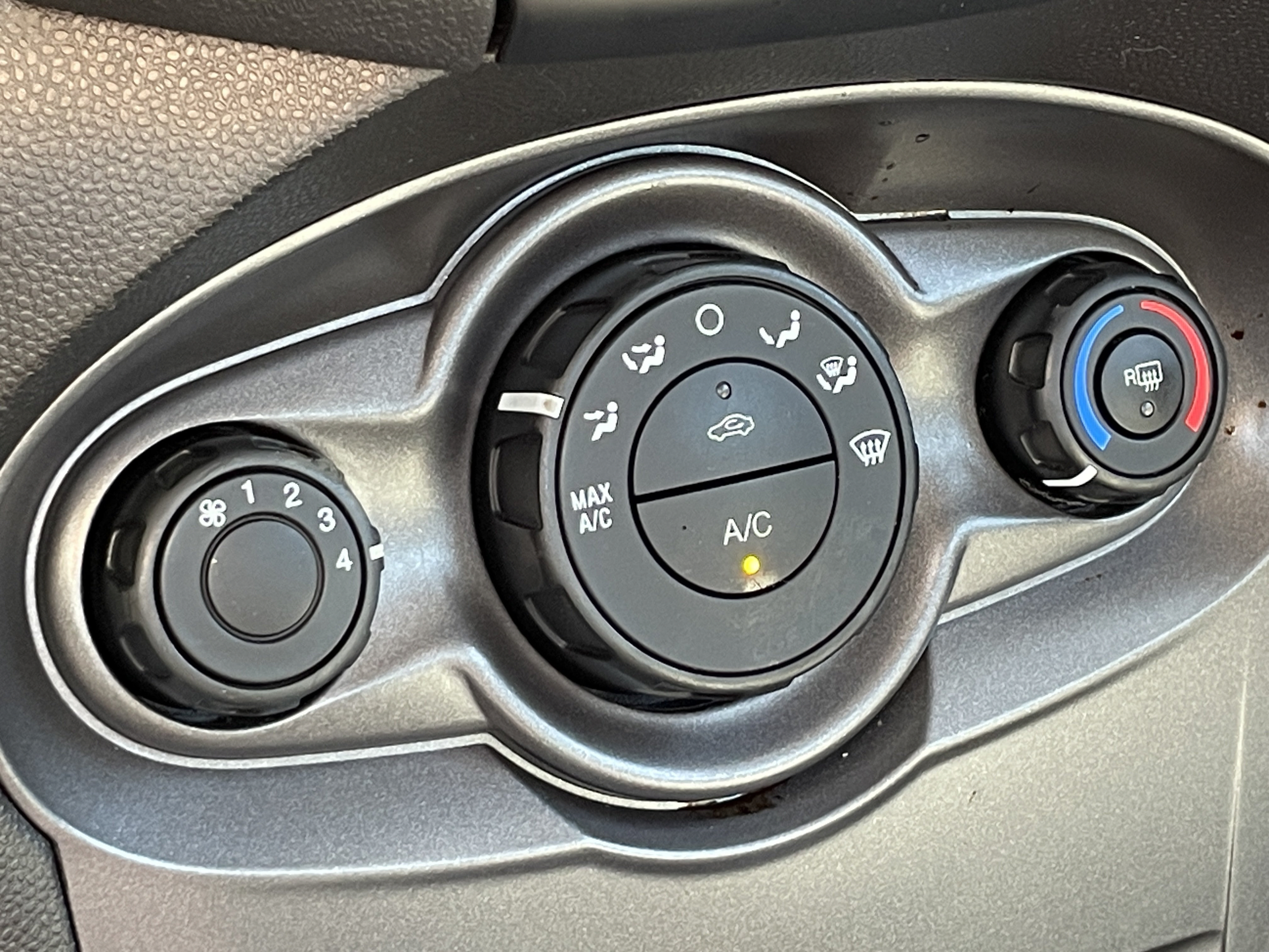 Certified 2019 Ford Fiesta S FWD image 19