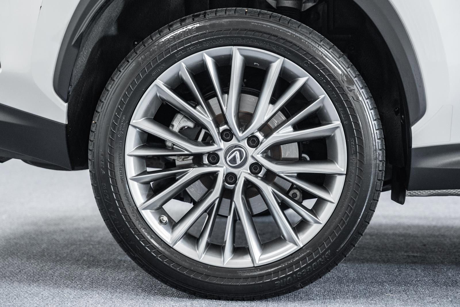 Used 2022 Lexus NX 350h AWD image 17