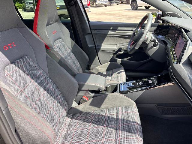 Used 2024 Volkswagen GTI SE FWD image 27