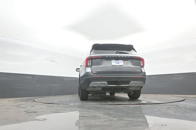 Certified 2025 Ford Explorer Active w/ Active Comfort Package AWD/4WD image 38