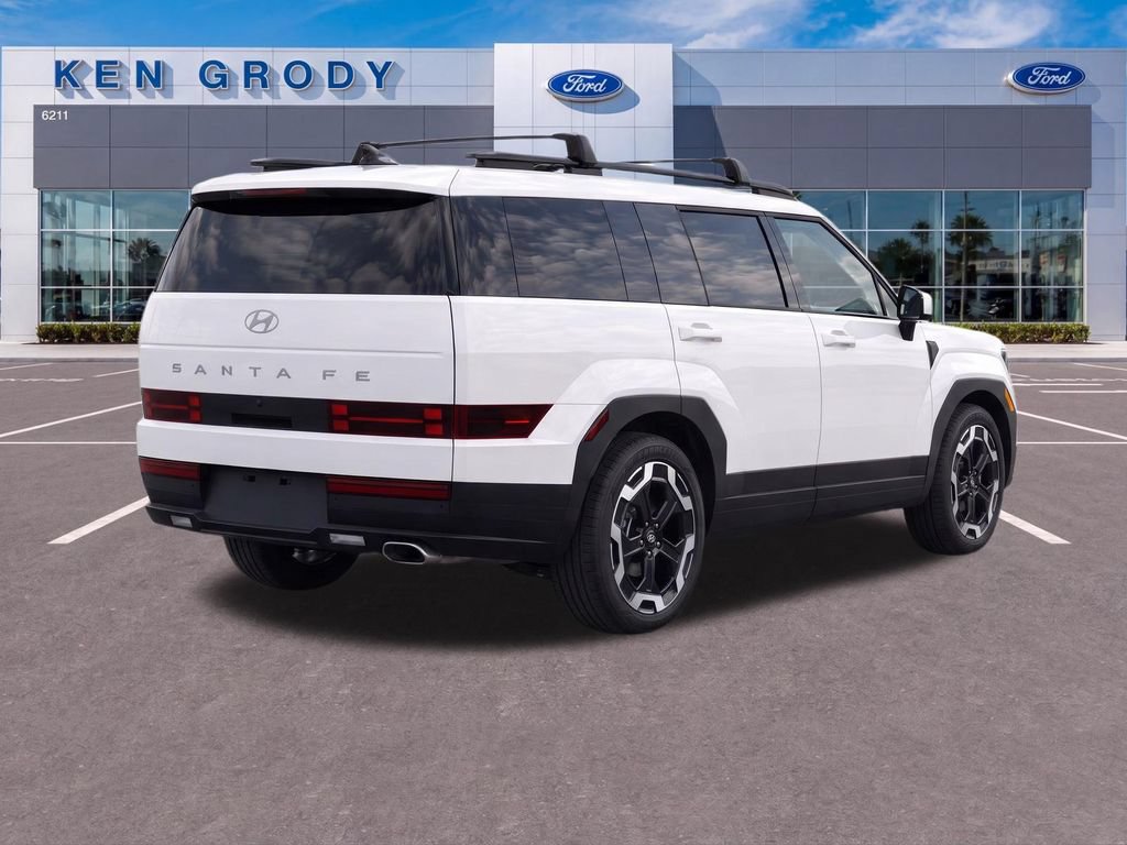 Used 2025 Hyundai Santa Fe SEL FWD image 4