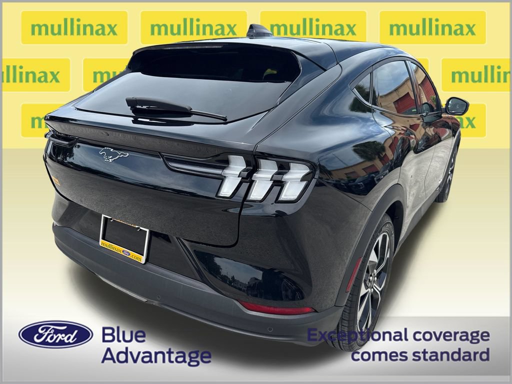 Certified 2025 Ford Mustang Mach-E Select AWD/4WD image 4