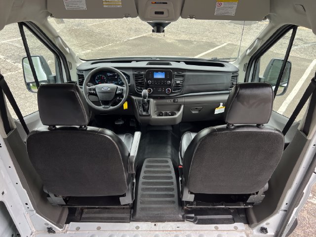 Certified 2025 Ford Transit 250 148 High Roof Extended RWD image 33