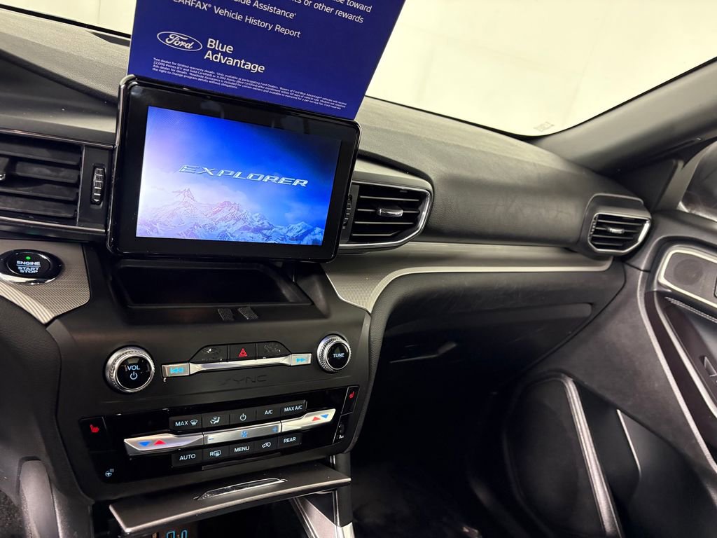 Certified 2020 Ford Explorer XLT w/ Equipment Group 202A AWD/4WD image 17