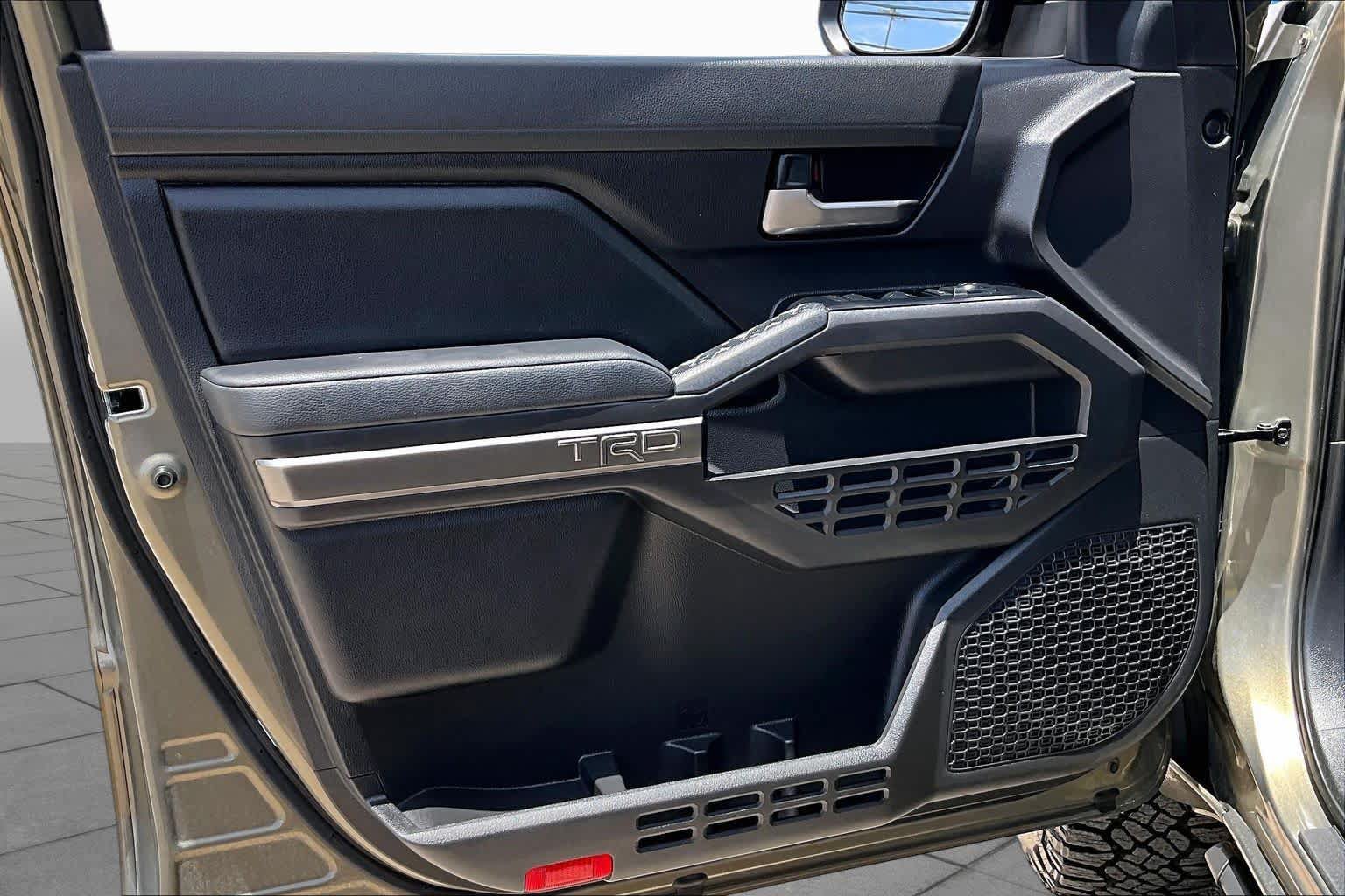 Used 2025 Toyota Tacoma TRD Sport AWD/4WD image 20