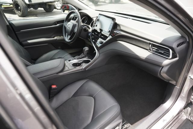 Used 2023 Toyota Camry XLE w/ Protection Package (Q2) (TMS) image 17