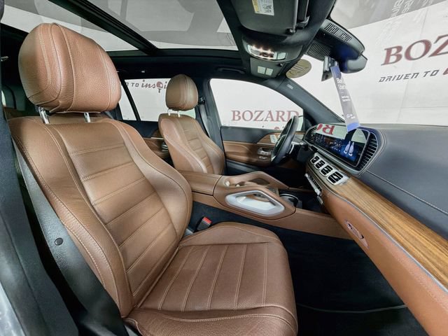 Used 2025 Mercedes-Benz GLS 450 4MATIC image 36