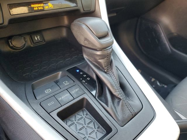 Used 2019 Toyota RAV4 XLE image 31