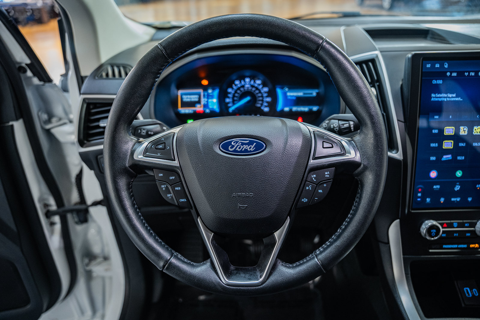 Certified 2024 Ford Edge SEL w/ Convenience Package AWD/4WD image 35