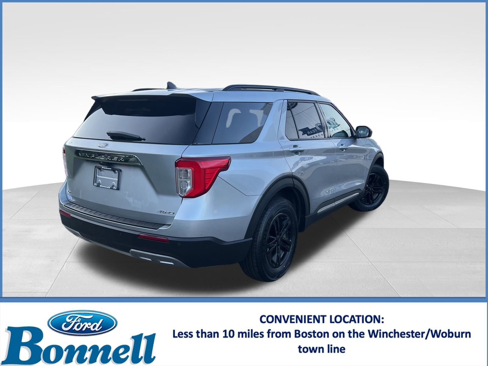 Certified 2022 Ford Explorer XLT w/ Equipment Group 202A image 3