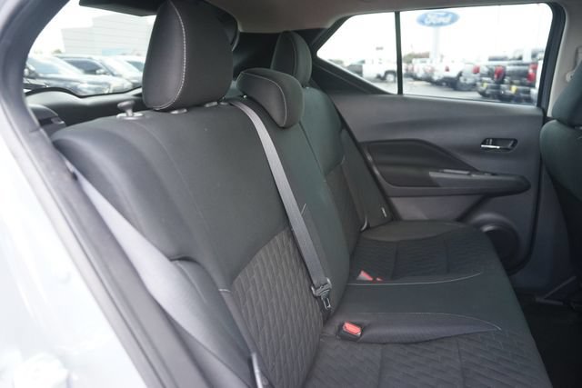 Used 2021 Nissan Kicks SV FWD image 16