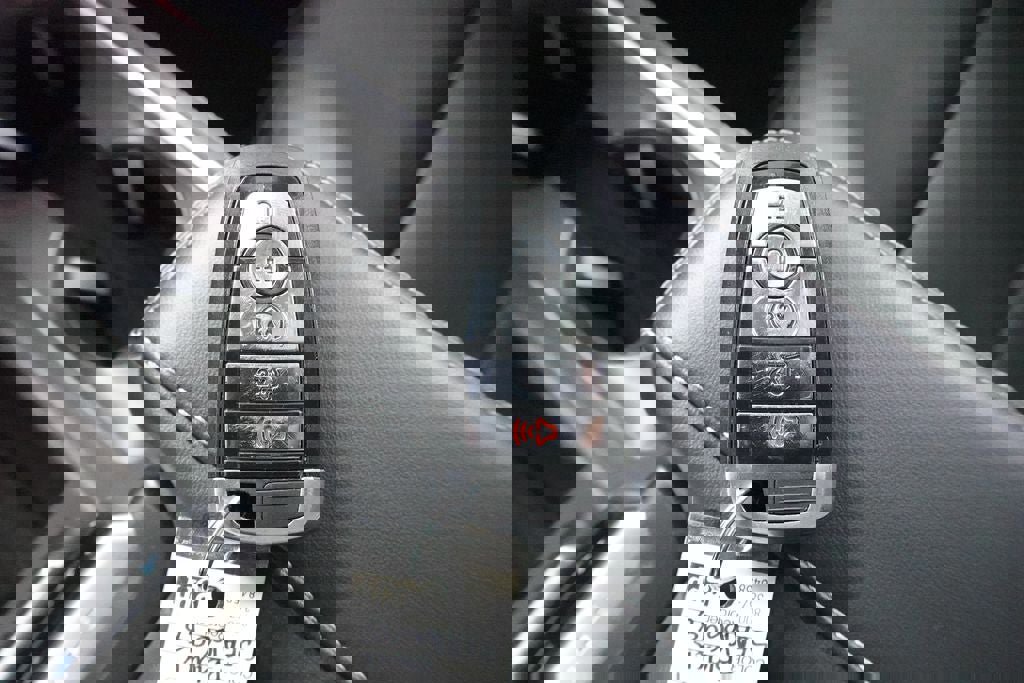 Certified 2025 Ford Expedition Platinum image 23