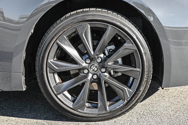 Used 2025 Toyota Corolla SE w/ SE Premium Package FWD image 12
